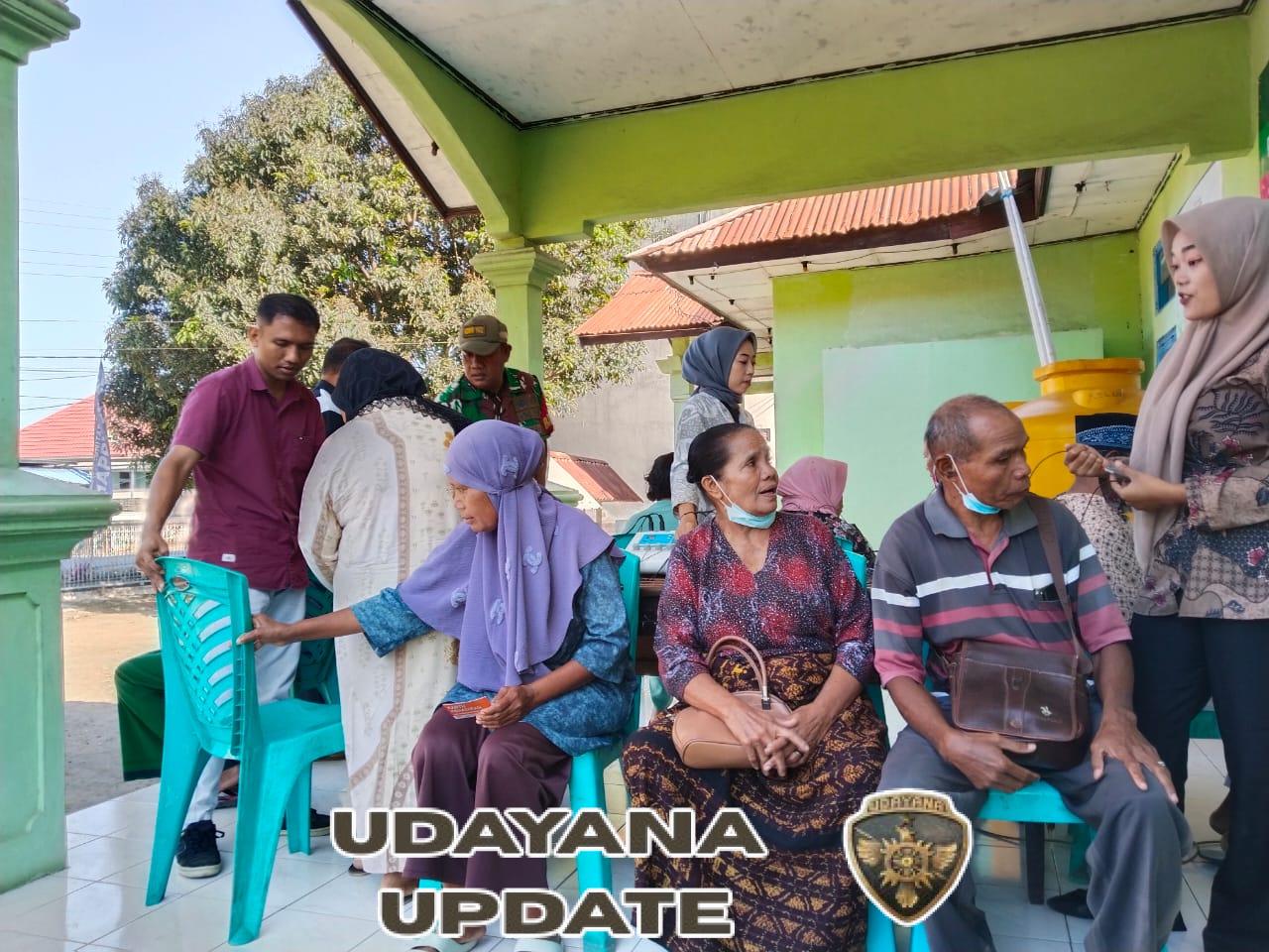 Babinsa Koramil 1602-01/Ende Dekatkan Diri dengan Warga Lewat Komsos Rutin