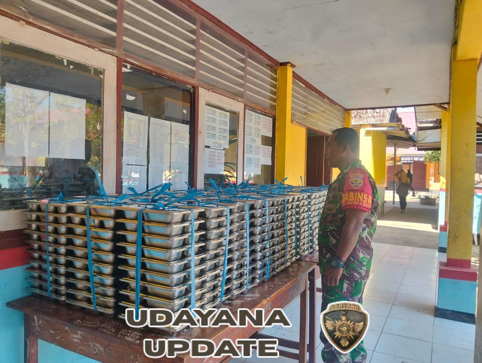 Babinsa Koramil 1614-01/Dompu Kawal Penyaluran Logistik BGN di Monta Baru