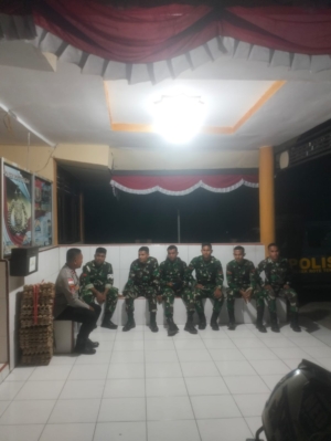 Anggota Makodim 1627/Rote Ndao Laksanakan Patroli Mitigasi Kerawanan Wilayah