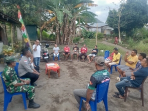 Pendekatan Humanis Babinsa Kodim 1602/Ende Ciptakan Situasi Kondusif di Paupire