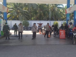 Patroli Babinsa dan Polsek Kewapante Disambut Positif Warga