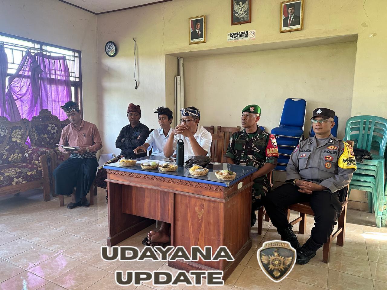 Kehadiran Babinsa Bona Perkuat Musyawarah Desa, Pastikan Program Pembangunan Berjalan Transparan