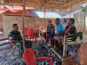 TNI dan Masyarakat Bersinergi Wujudkan Lingkungan Aman di Desa Helangdohi