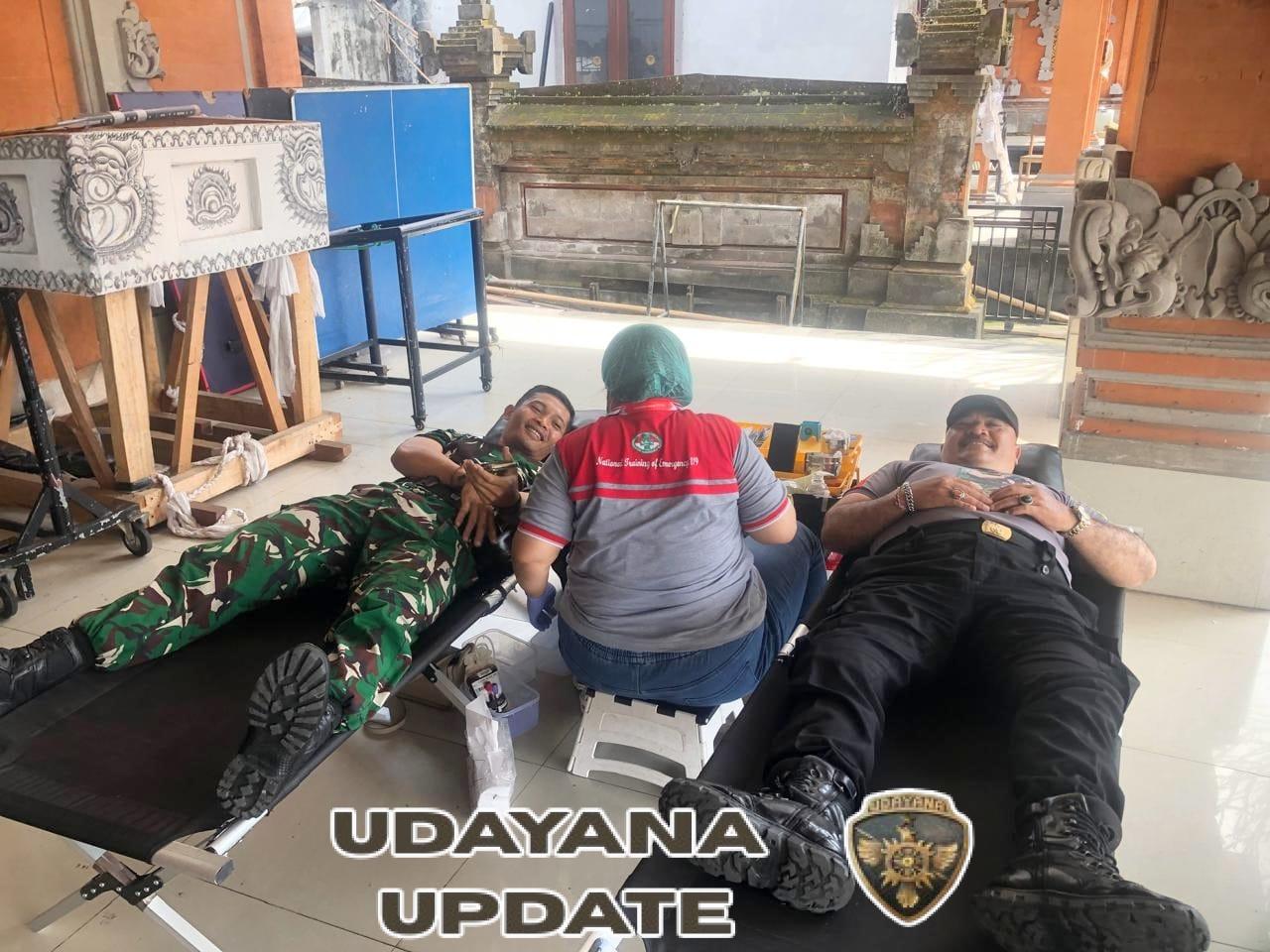 Babinsa Singakerta Ikut Donor Darah, Wujud Kepedulian TNI untuk Sesama