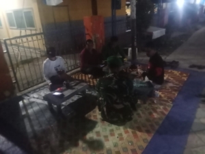 Piket Koramil 1628-01/Taliwang Gelar Patroli Malam Jaga Ketentraman Wilayah