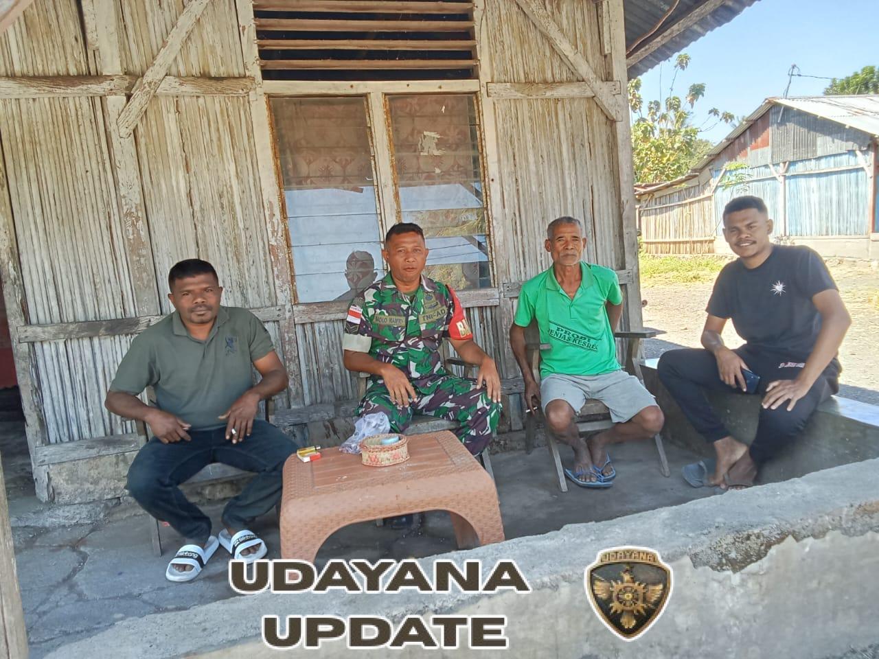 Duduk Bersama Warga, Babinsa Bisel Tebar Kehangatan di Desa Teba