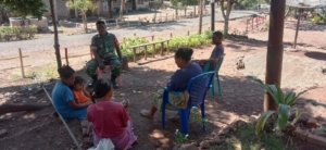 Sertu Yulius David Ajak Warga Desa Makun Bangkit Lewat Arahan Positif