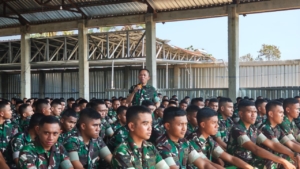 Tatap Muka dan Penyuluhan Hukum Kakumdam IX Udayana dengan Prajurit Yonif TP 834/WM