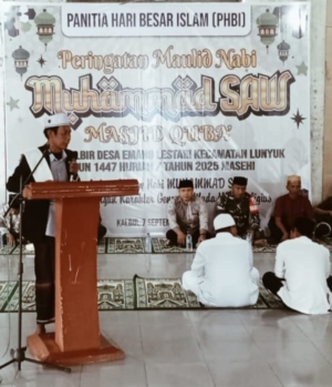 Babinsa Emang Lestari Hadiri Peringatan Maulid Nabi Muhammad SAW 1447 H di Masjid Quba