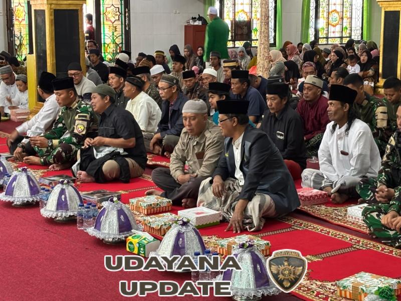Rebana Satgas Yonif 743/PSY Semarakkan Maulid Nabi Muhammad SAW di Mulia