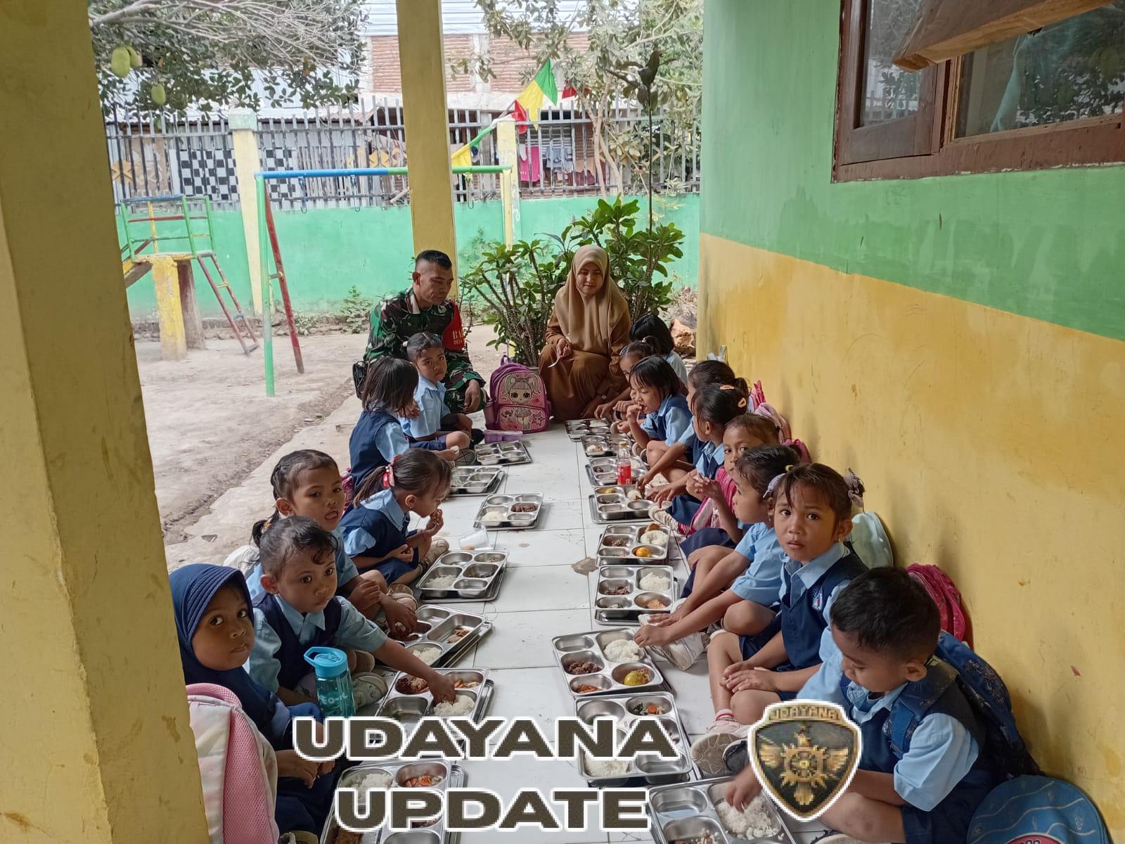 Ribuan Paket Makanan Bergizi Disalurkan di Desa Naru, Parangina, dan Simpasai oleh SPPG dan Babinsa