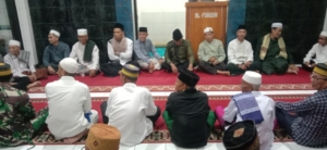 Danramil 1628-05/Jereweh Bersama Babinsa Hadiri Peringatan Maulid Nabi Muhammad SAW di Desa Beru
