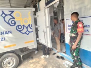 Posramil dan  Koramil  Dampingi Pembagian Makan Bergizi bagi Anak dan Ibu Hamil