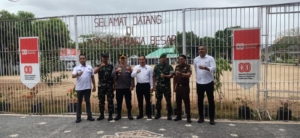 TNI AD Kawal Gerakan Nasional Penanaman Pohon Kelapa di Sumbawa