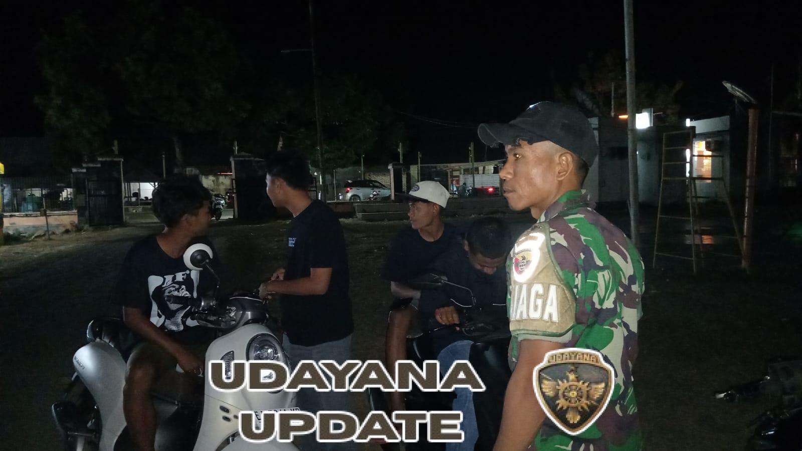 Babinsa Koramil 1628-05/Jereweh Gelar Patroli Malam di Wilayah Kecamatan Jereweh