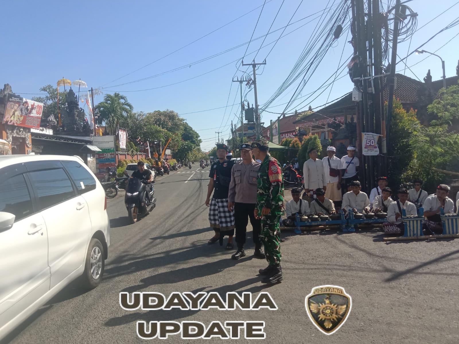 Babinsa Banjar, Sertu Komang Arjawa Pastikan Pengabenan 36 Sawa Berjalan Lancar