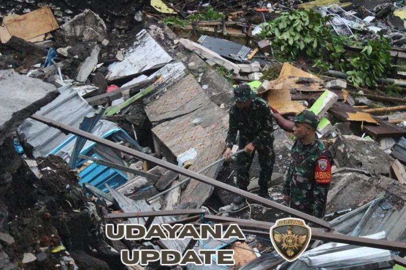 Dandim Tabanan Gerakkan Karya Bakti Bersihkan Material Pasca Banjir