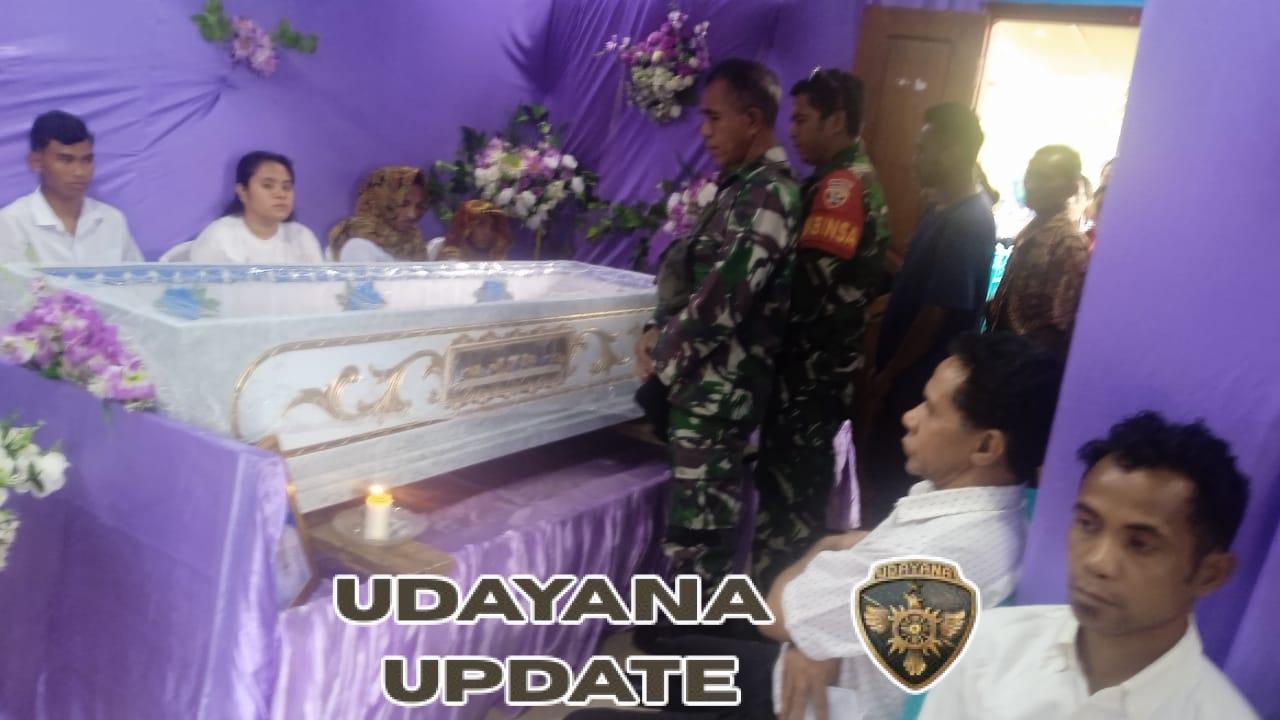 Pgs Danramil Naikliu Hadiri Pemakaman Ibu Anggota Koramil