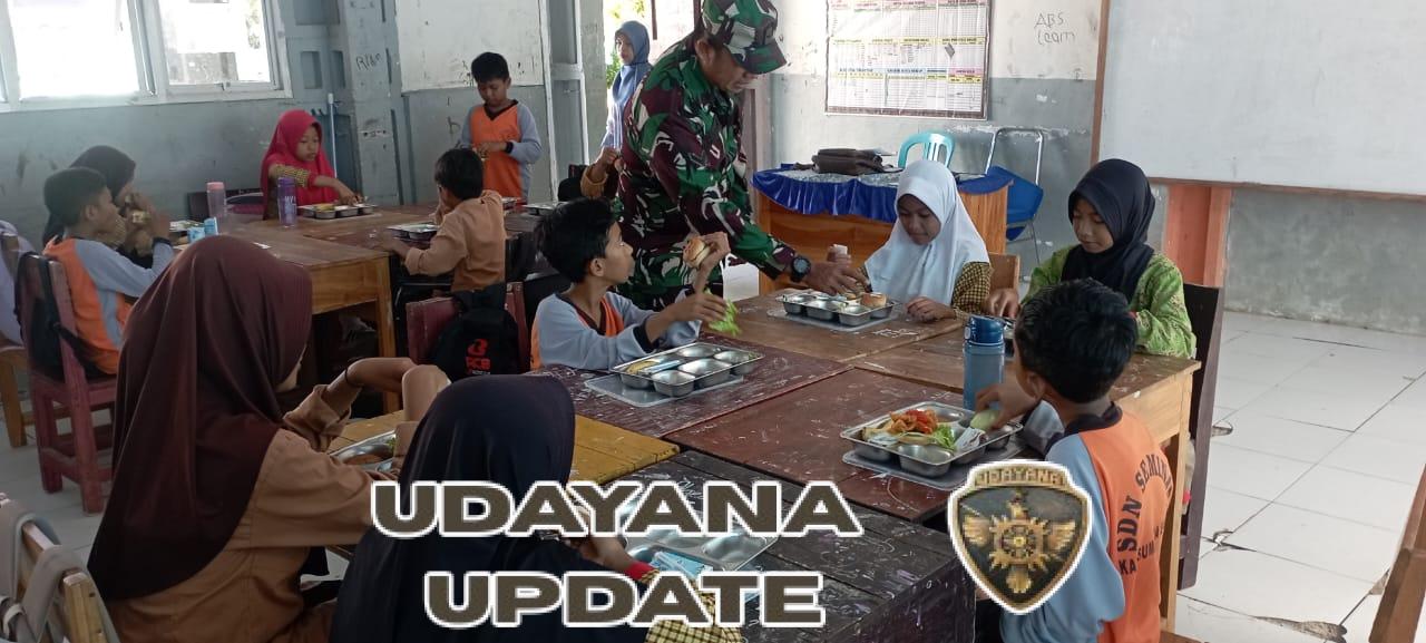 Babinsa Bersama Guru dan Siswa Sukseskan Program Makan Bergizi Gratis di SDN Seminar
