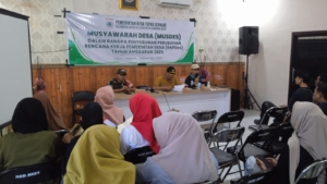 Babinsa Koramil Dampingi Pemerintah Desa Tepas Sepakat dalam Penyusunan RKPDes Perubahan 2025