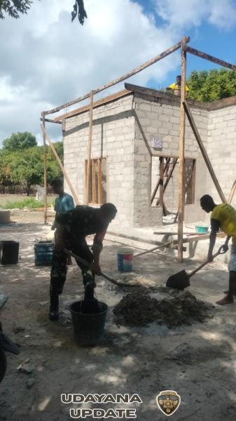 Babinsa Anarae Ajak Warga Tingkatkan Semangat Gotong Royong