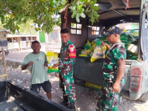 Gerakan Pangan Murah: Koramil Talibura Salurkan Beras Murah untuk Warga Nanghale