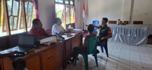 Babinsa Koramil 1624-04/Omesuri Bangun Sinergi dengan Warga