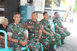 Kasdim dan Persit Kodim 1616/Gianyar Hadir Beri Dukungan Moral Keluarga Sertu I Made Gede Yusa