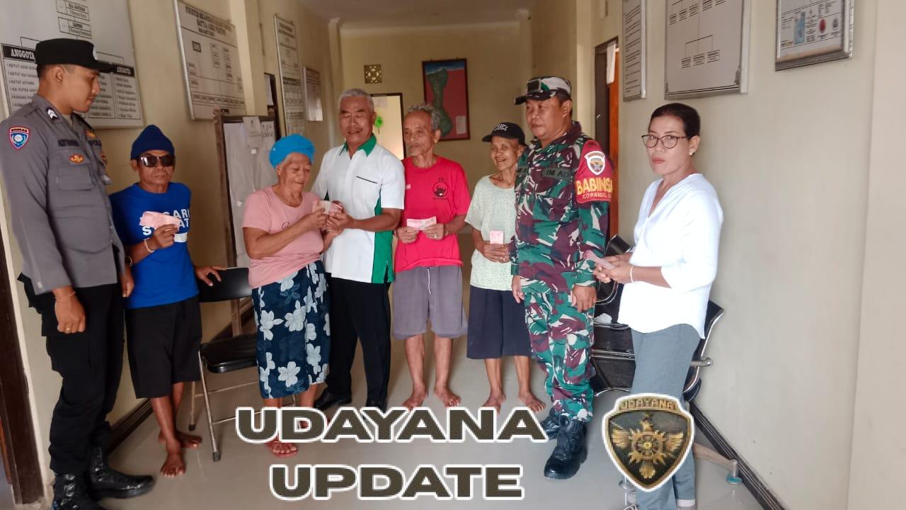 Penyaluran BLT DD Di Desa Kutampi Kaler Didampingi Babinsa