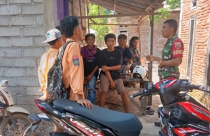 Koramil 1614-03/Hu’u Dorong Generasi Muda Taat Aturan dan Rajin Belajar