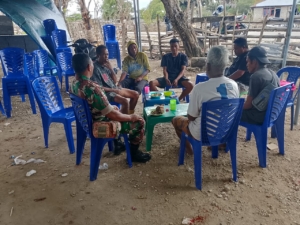 TNI dan Tokoh Adat Bersatu Jaga Tradisi Masuk Minang di Desa Faifua