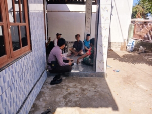 Babinsa Koramil 1607-04/Alas Ajak Warga Buin Baru Perkuat Kebersamaan