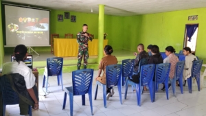 Satgas Yonif 741/GN Pos Nananoe Sosialisasikan Pengetahuan Batas Negara Di Kantor Desa Nananoe