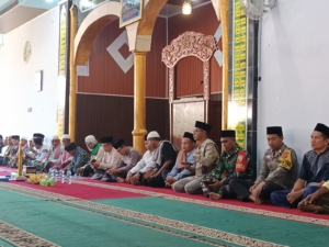 Koramil 1607-06/Lopok Bersama Warga Desa Mama Peringati Maulid Nabi SAW