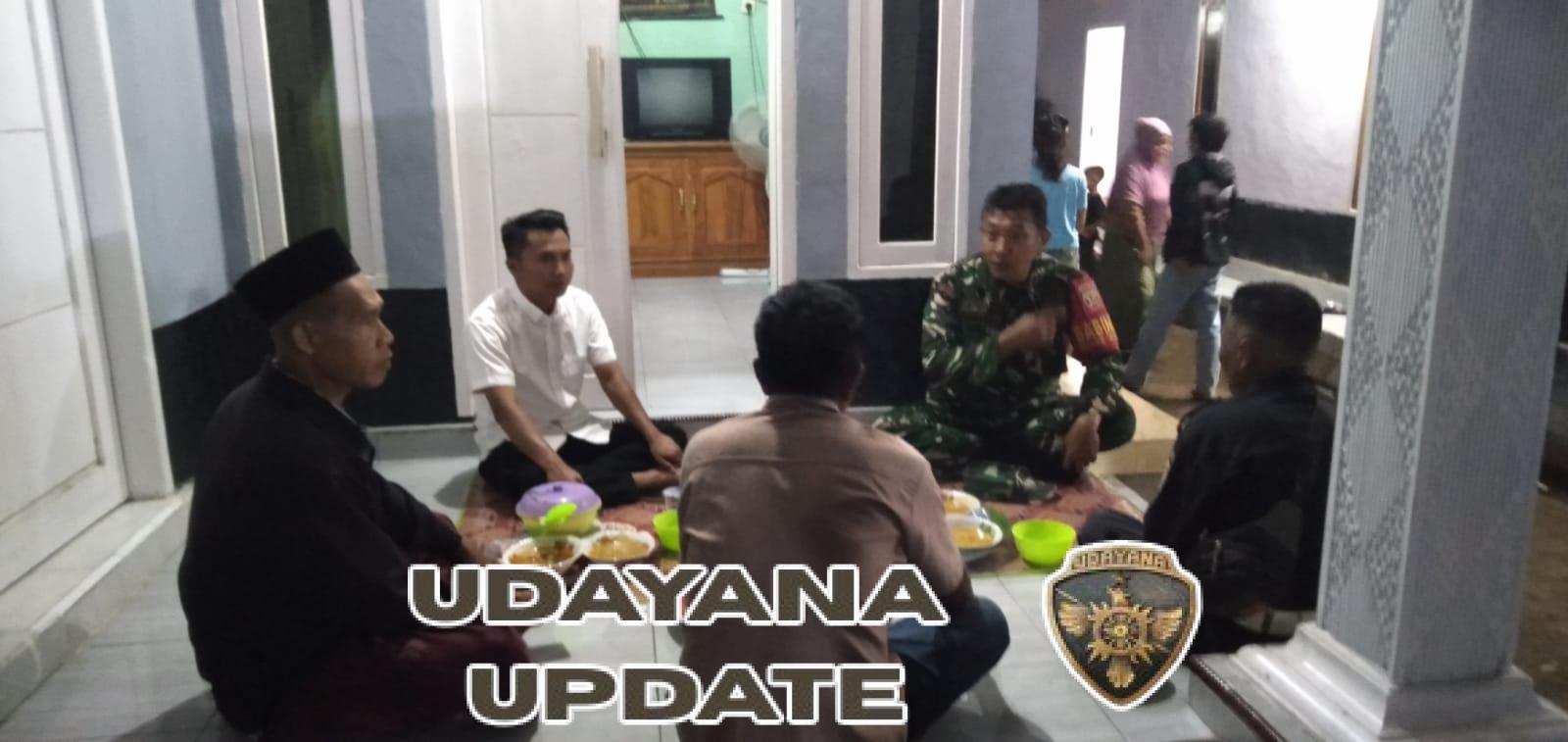 ‎Babinsa Gunung Malang Ajak Warga Jaga Kamtibmas Lewat Patroli Malam