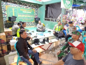 Babinsa dan Bhabinkamtibmas Sekarteja Gelar Patroli Jelang Hultah NWDI ke-90