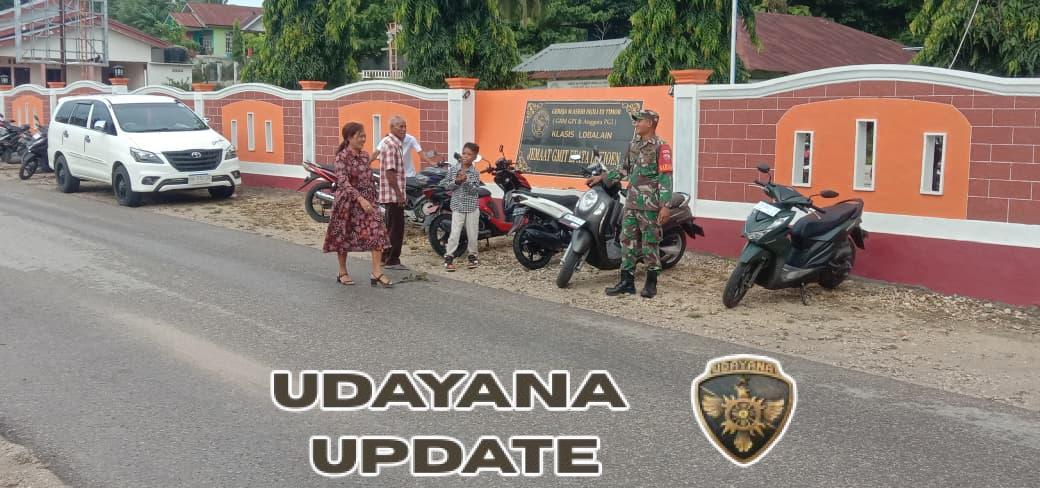 Ibadah Minggu di Gereja GMIT Efata Lekioen Berjalan Lancar dengan Kehadiran Babinsa