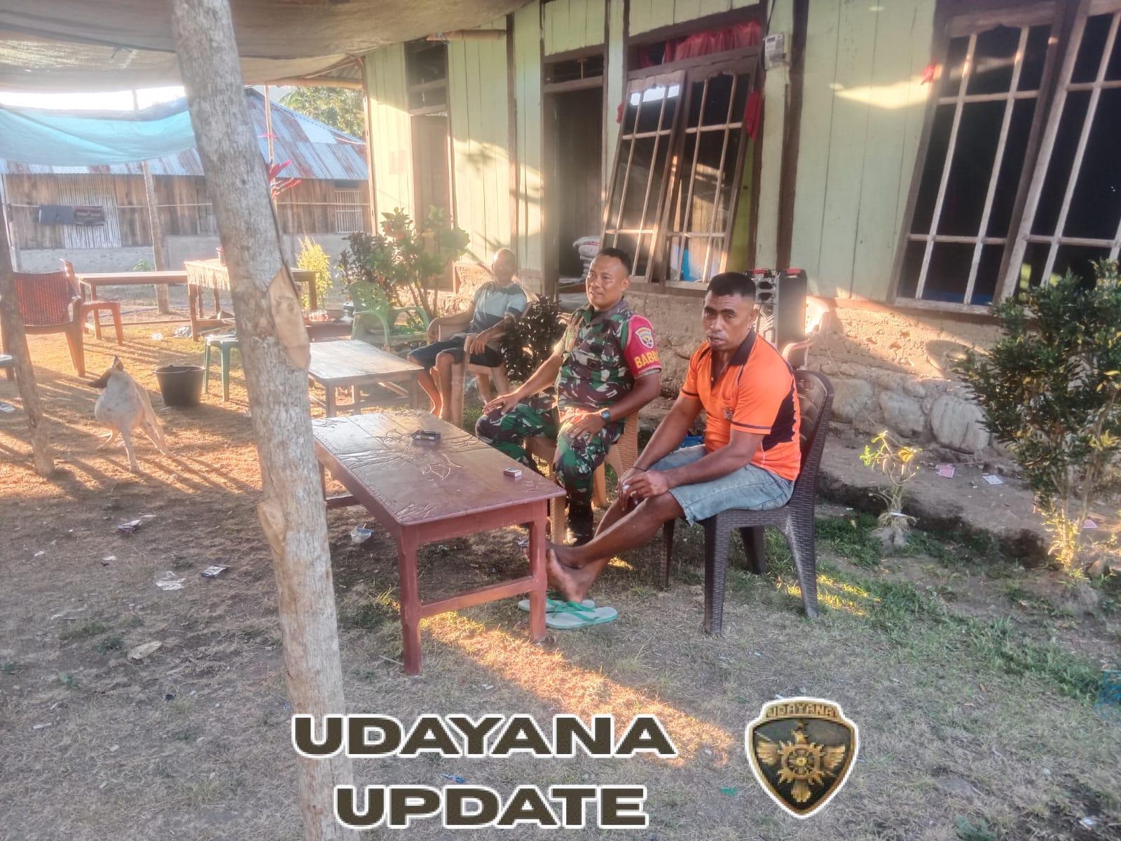 Babinsa Koramil 1602-01/Ende Jalin Komsos dan Pantau Kamtibmas di Desa Kebirangga Tengah