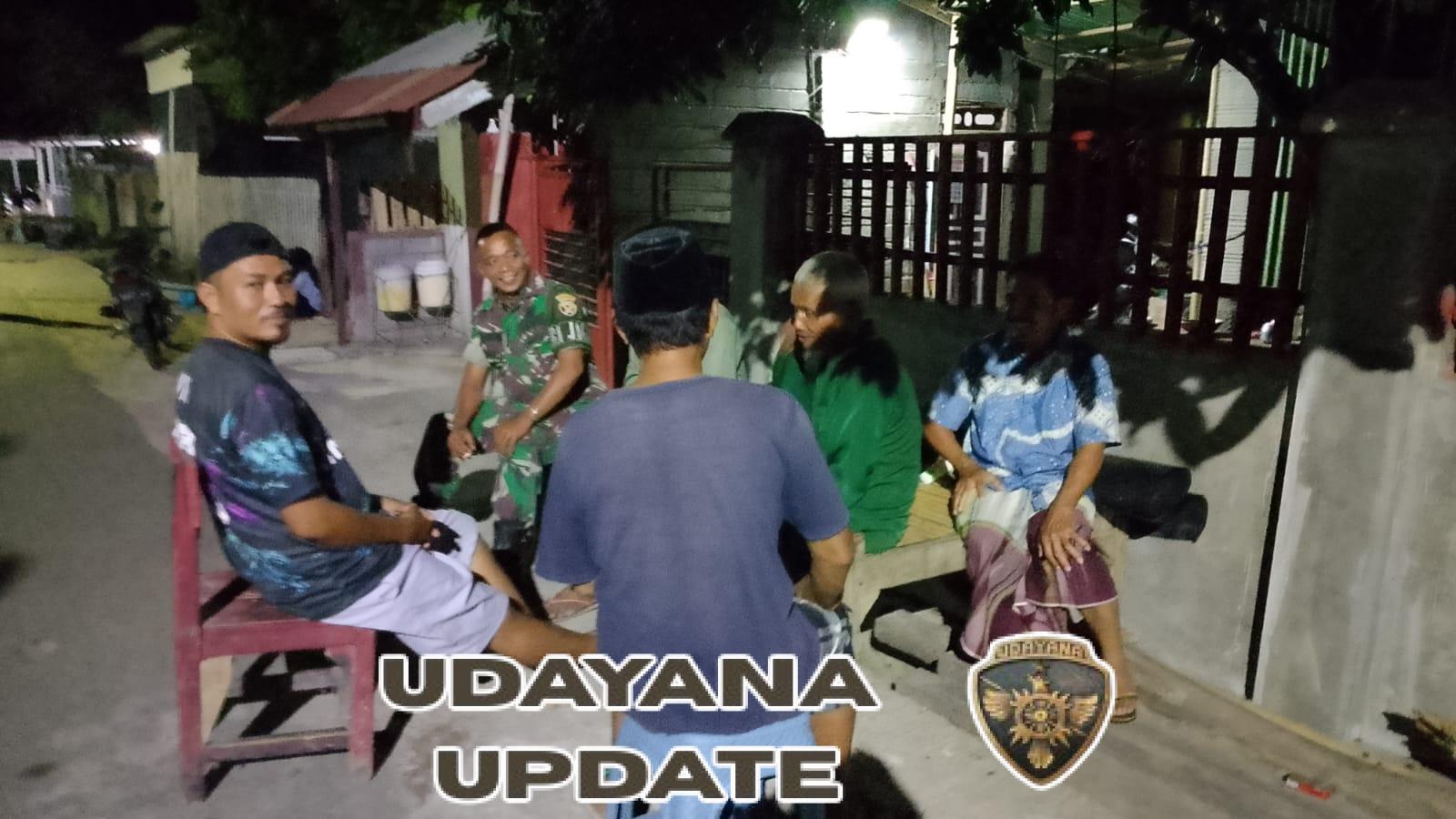 Babinsa Koramil 1628-04/Poto Tano Aktif Laksanakan Patroli Malam Demi Keamanan Warga