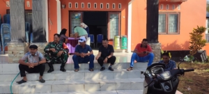 Babinsa Kelanir Koordinasi dengan Puskeswan Seteluk Terkait Vaksinasi dan Registrasi Hewan Ternak