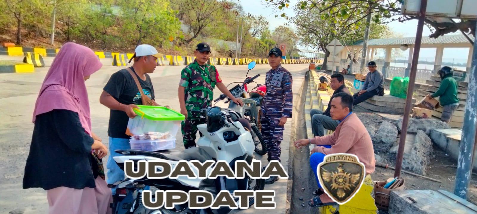 Babinsa Koramil Poto Tano Amankan Aktivitas Pelabuhan Penyebrangan Kokarlian