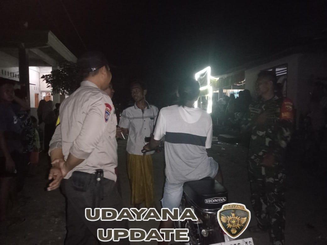 ‎Patroli Humanis di Sikur Barat, Babinsa Ajak Warga Jaga Kamtibmas dan Kebersihan Lingkungan