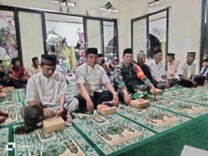 Babinsa Taliwang Hadiri Maulid Nabi, Wujud Kedekatan TNI dengan Masyarakat