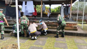 Kodim 1623/Karangasem dan Polres Karangasem laksanakan persembahyangan bersama dan bhakti sosial.