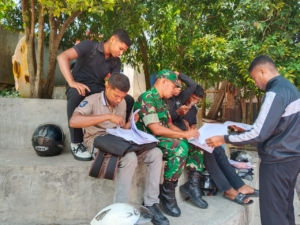 Babinsa Kodim 1602-01/Ende Berikan Motivasi dan Pendampingan Calon Prajurit TNI-AD di Roworena