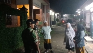 ‎Cegah Gangguan Kamtibmas, Koramil 1615-09/Sikur Gelar Patroli di Desa Gelora