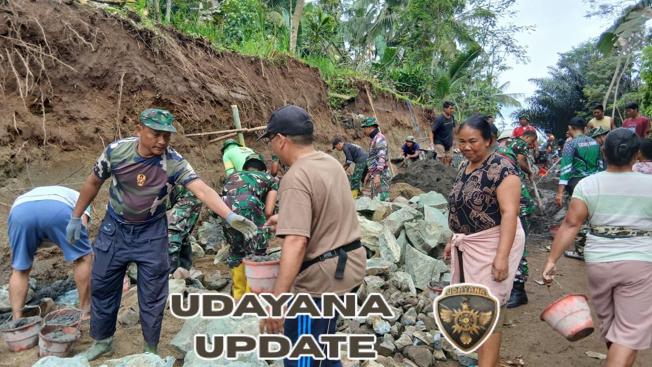 Pra TMMD di Lingsar, Gotong Royong Babinsa Percepat Akses Desa