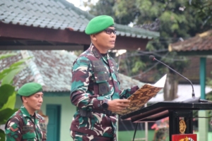 Pimpin Upacara 17an, Dandim Klungkung Sampaikan Amanat Pangdam IX/Udayana