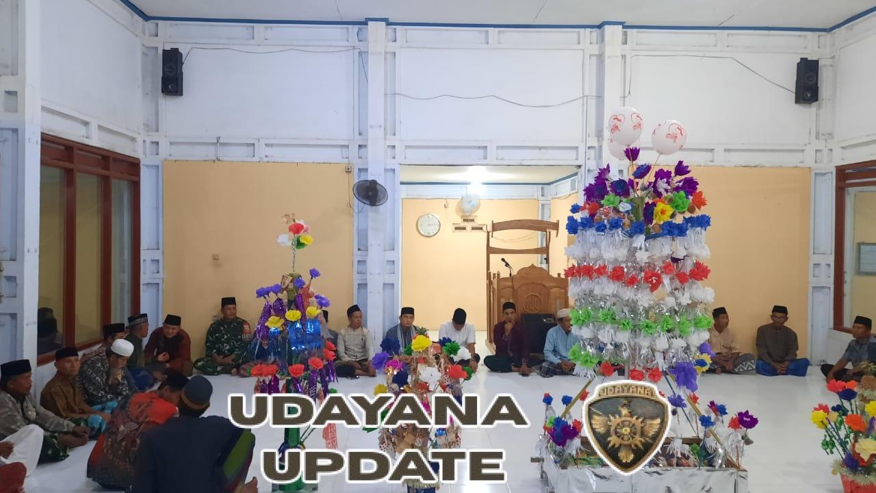 Babinsa Desa Kokarlian Hadiri Peringatan Maulid Nabi Muhammad SAW Bersama Warga