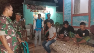 Patroli Malam Koramil 1607-06 Lape Lopok, Wujud Komitmen TNI Jaga Kamtibmas